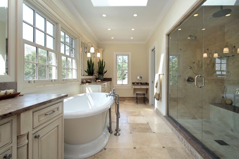 Modern Bathtub with Surround